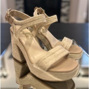 SODA wedges with block heel. NWOT. Size 6